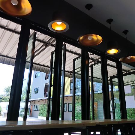 The Rabbit House Hotel Thong Pha Phum Buitenkant foto