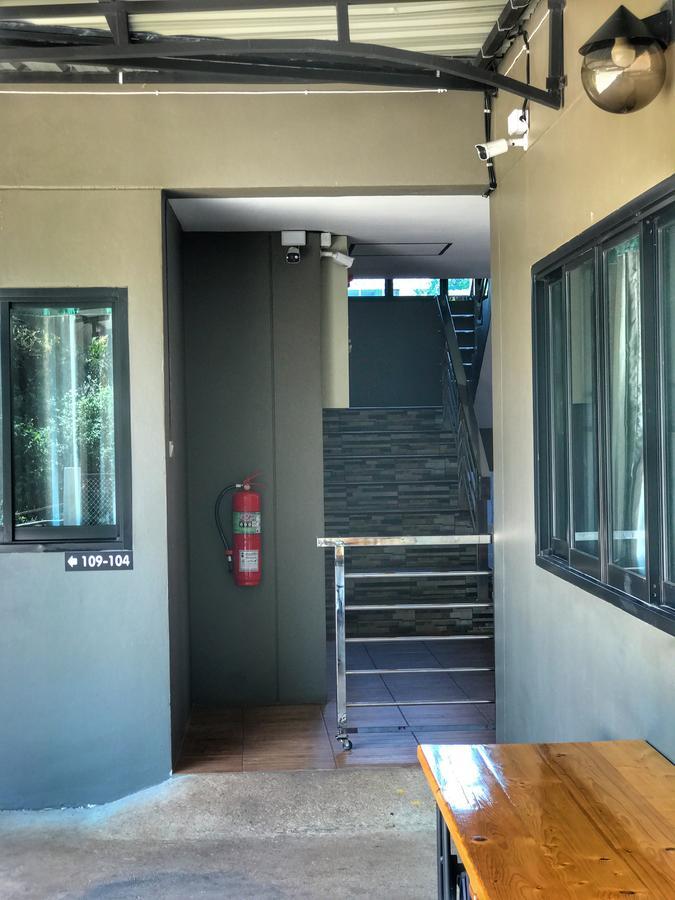 The Rabbit House Hotel Thong Pha Phum Buitenkant foto